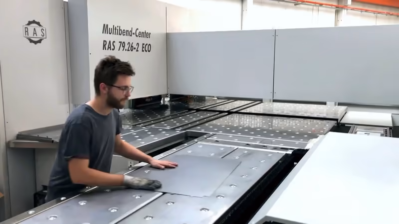 RAS | Multibend-Center ECO - ohýbání i automatická výměna nástrojů