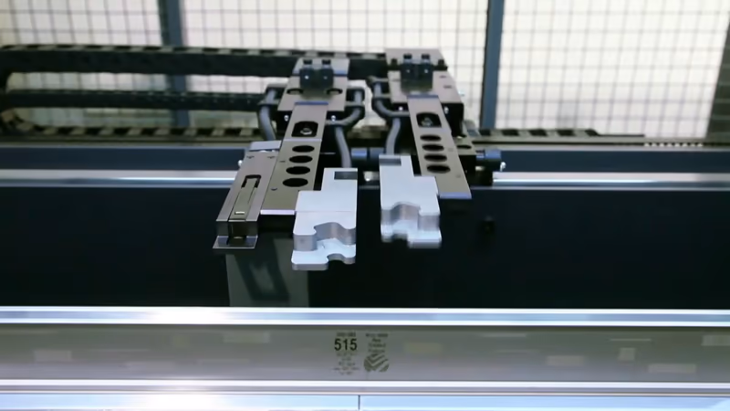 SafanDarley | E-Brake Ergonomic - výbava pre stojacu aj sediacu obsluhu