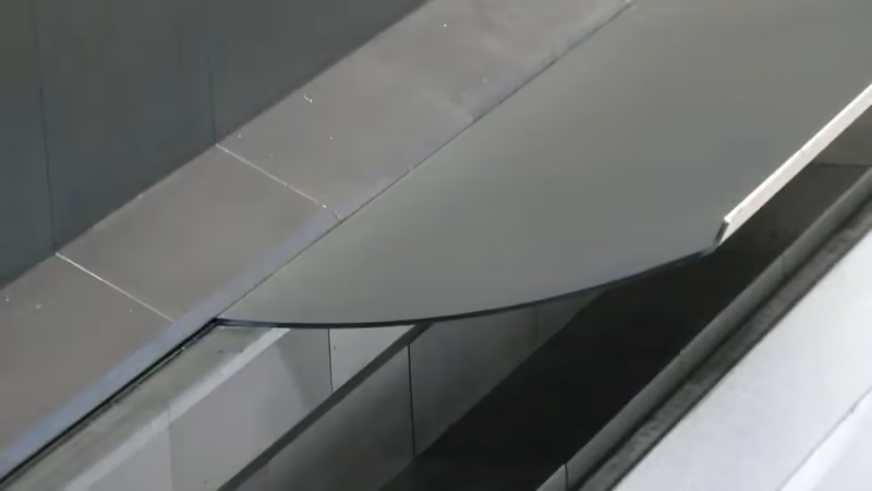 RAS | UpDownCenter - výroba krytů strojů s rádiusem