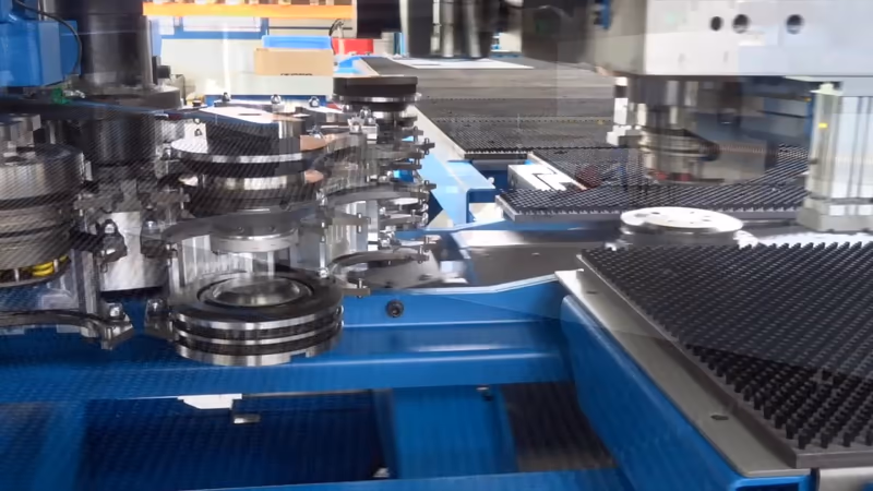 Boschert | Multipunch 4020 - vysekávací lis s automatickou výměnou nástrojů